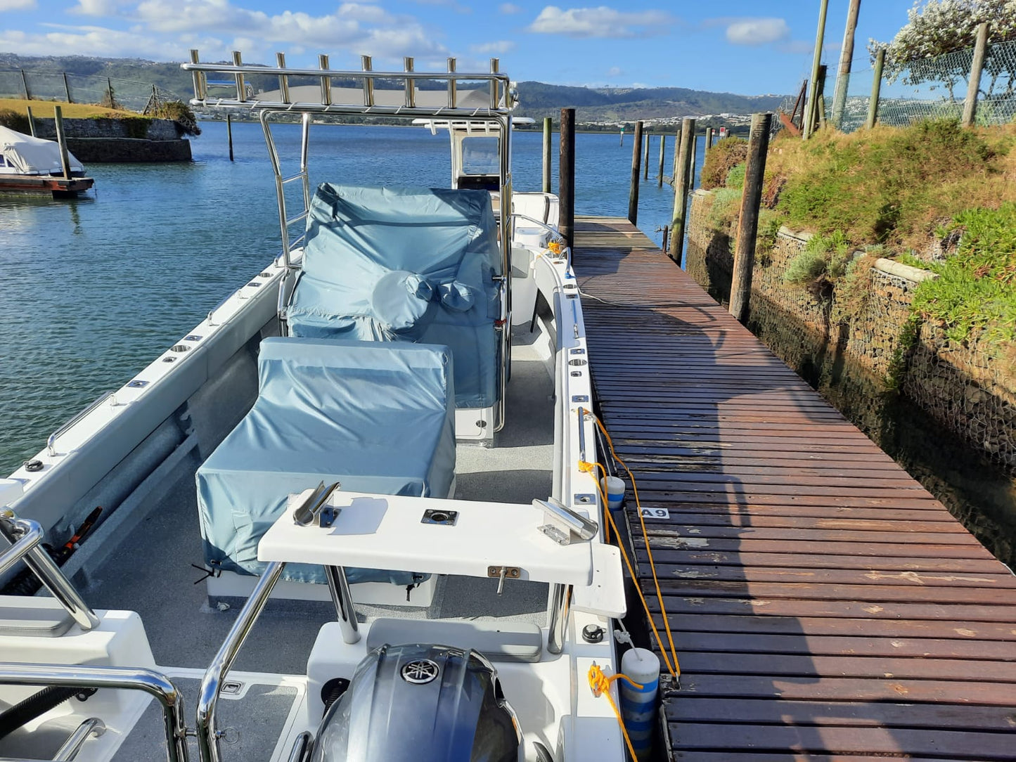 2024 CarryCat 670 with 2 x Yamaha 100hp 4-stroke