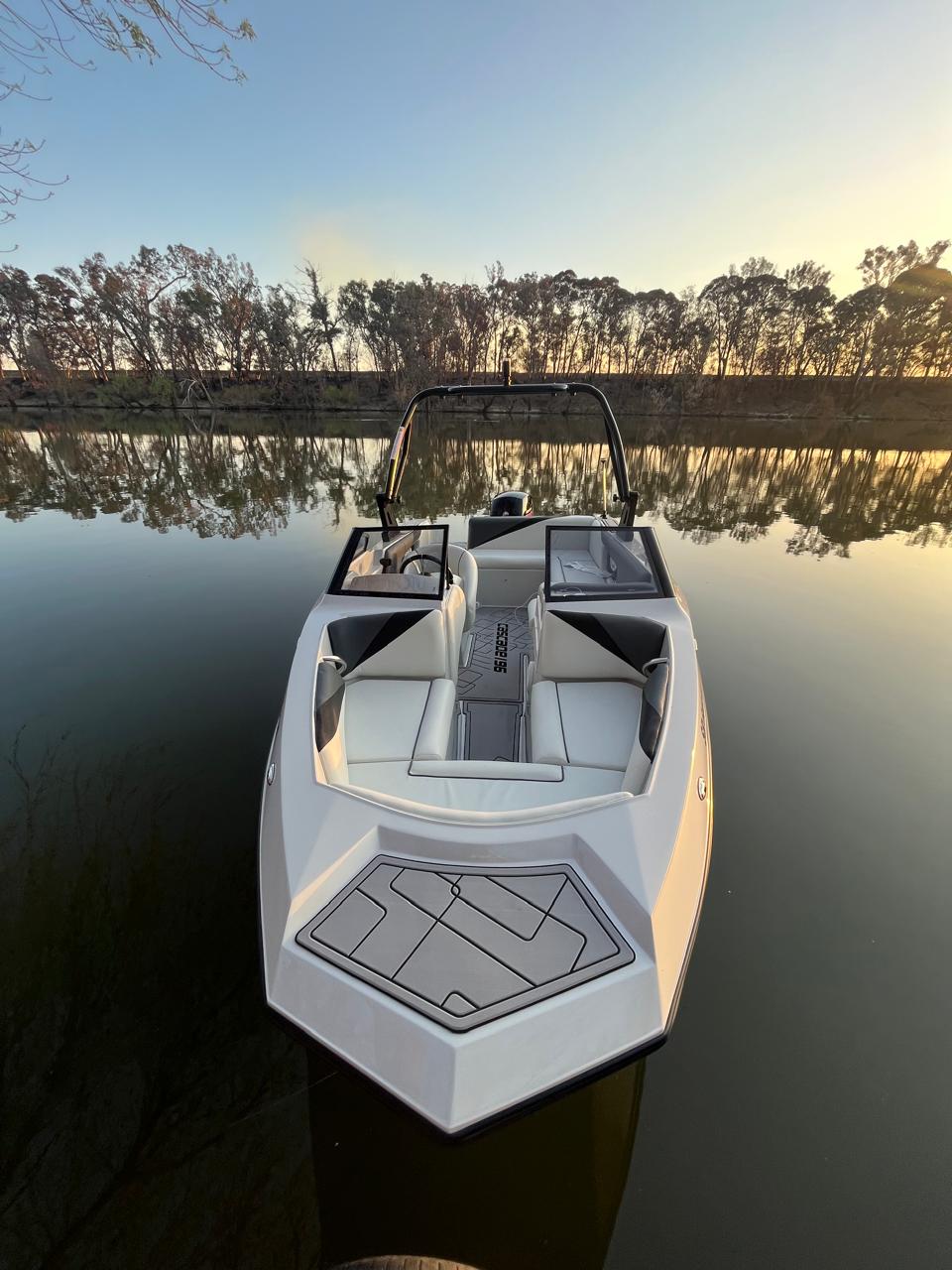 CASCADE 196 with a Suzuki 115hp