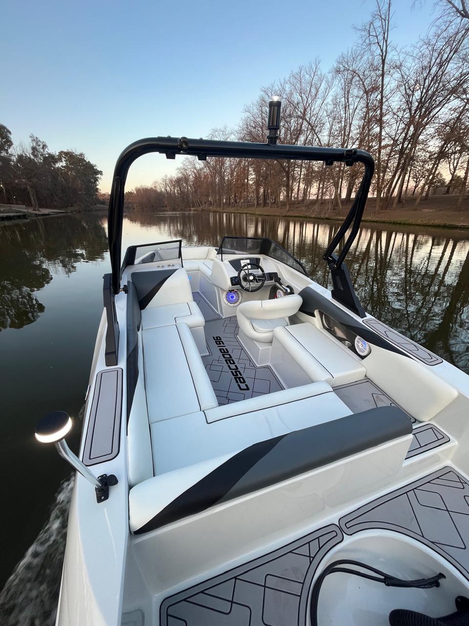 CASCADE 196 with a Suzuki 115hp