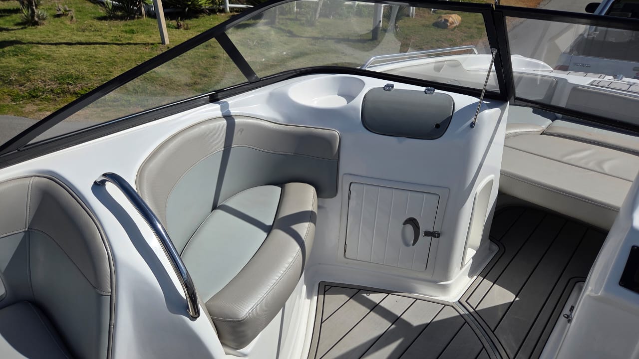 Sunsport 2050 with 225hp Mercury