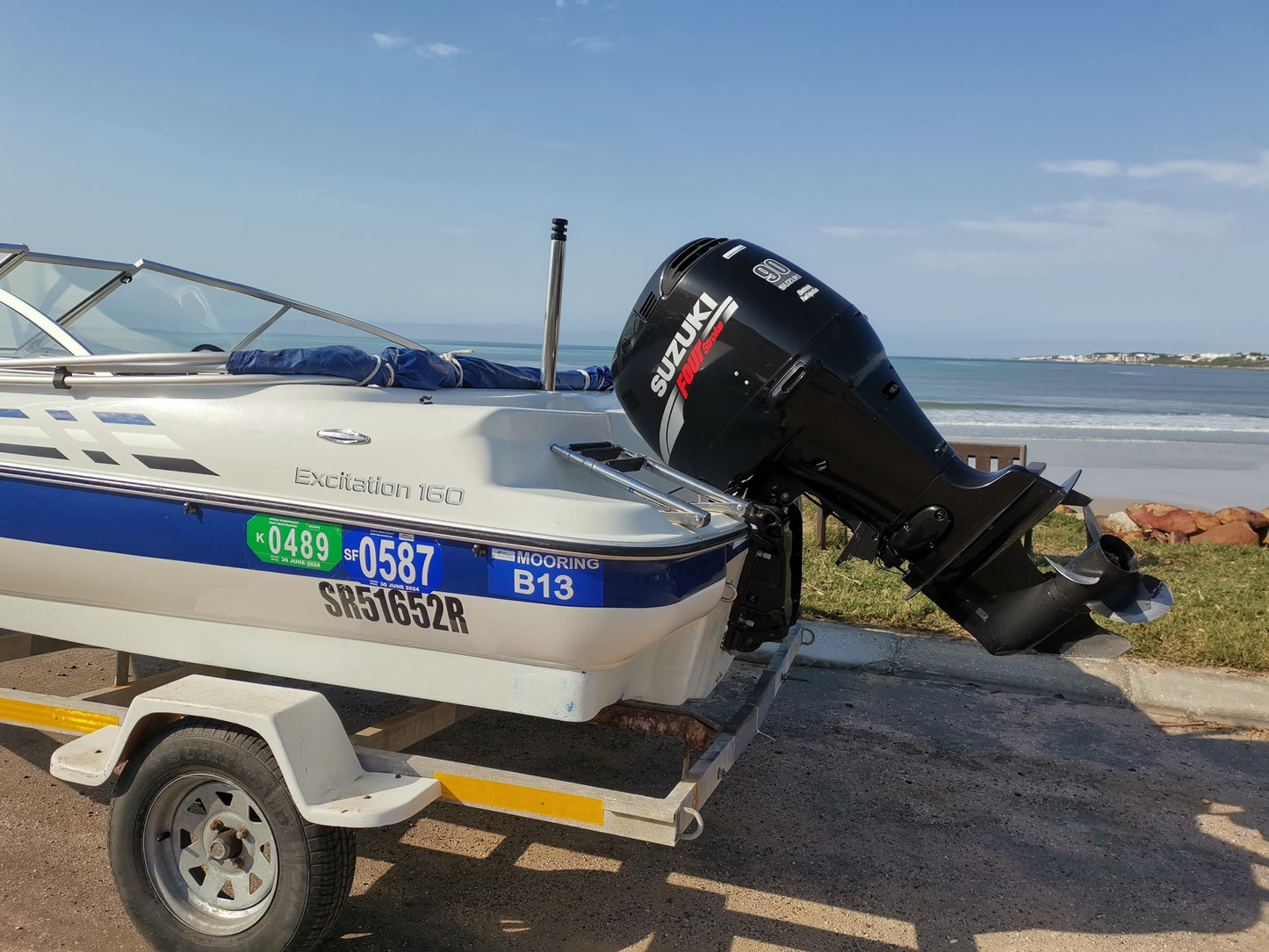2007 Excitation with 4-stroke Suzuki 90hp