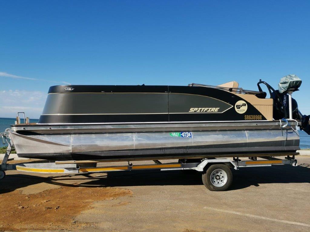 Spitfire 6250 with Nebular Black 140hp Suzuki