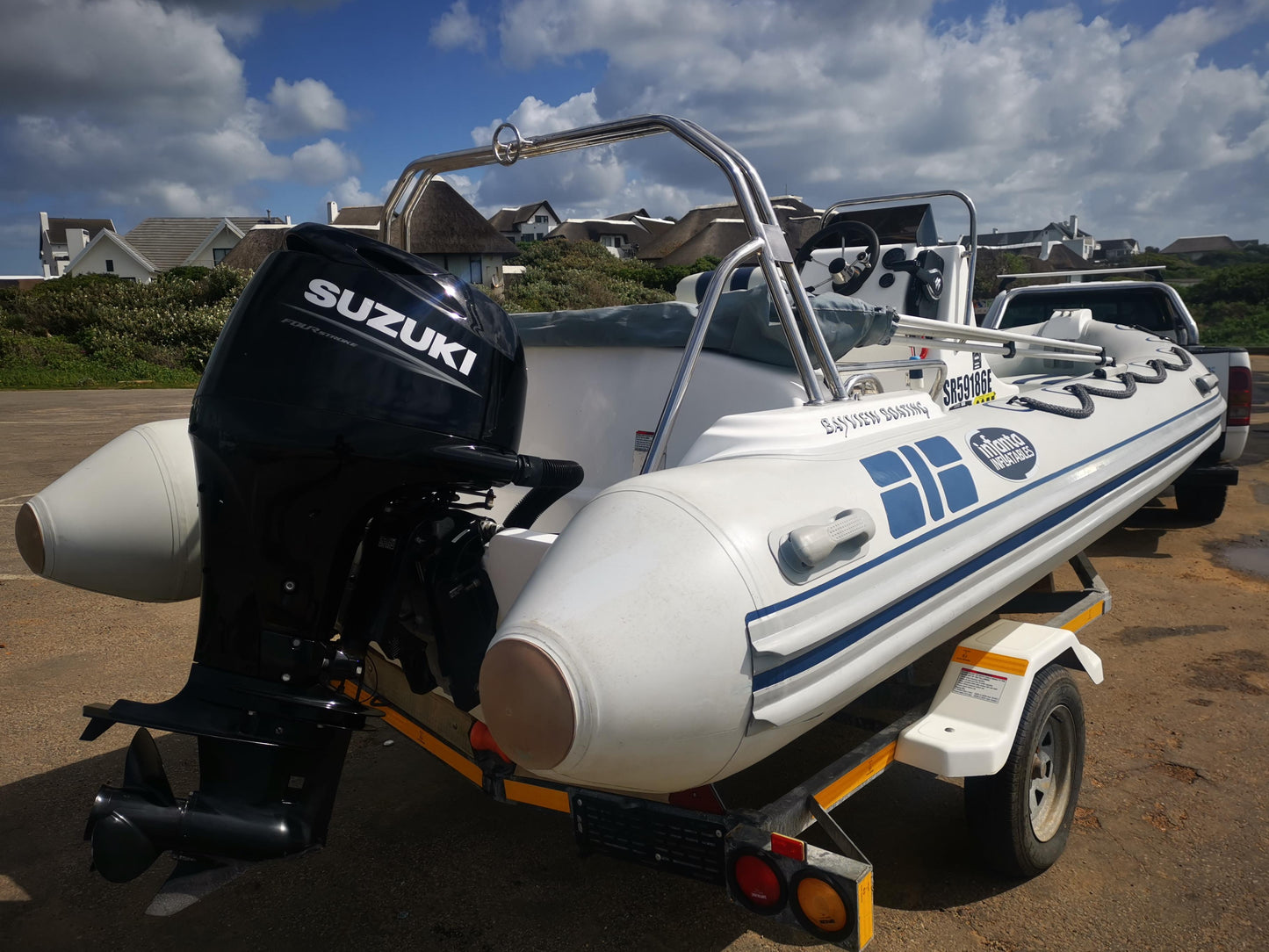 5.2 Infanta LRI with 100hp Suzuki 4-stroke