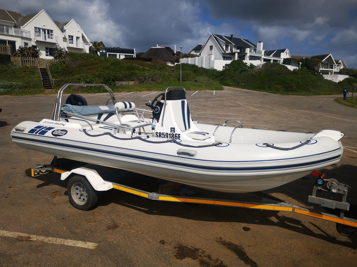 5.2 Infanta LRI with 100hp Suzuki 4-stroke