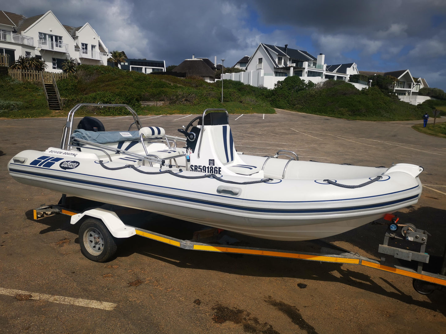 5.2 Infanta LRI with 100hp Suzuki 4-stroke
