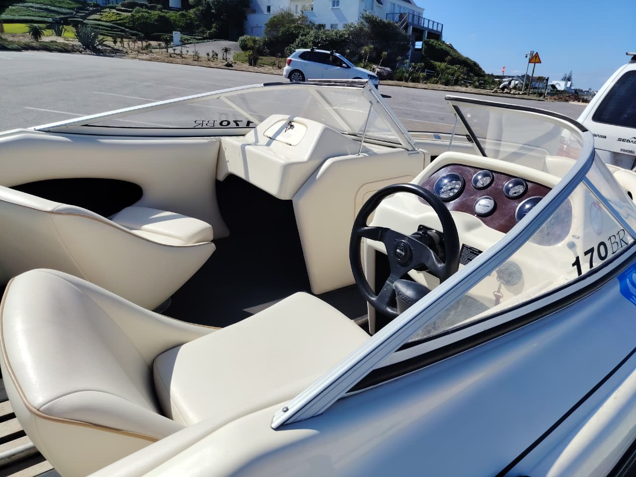 2002 Classic 170 with Mercury 150HP 2-Stroke – 278 Hours – R149 000