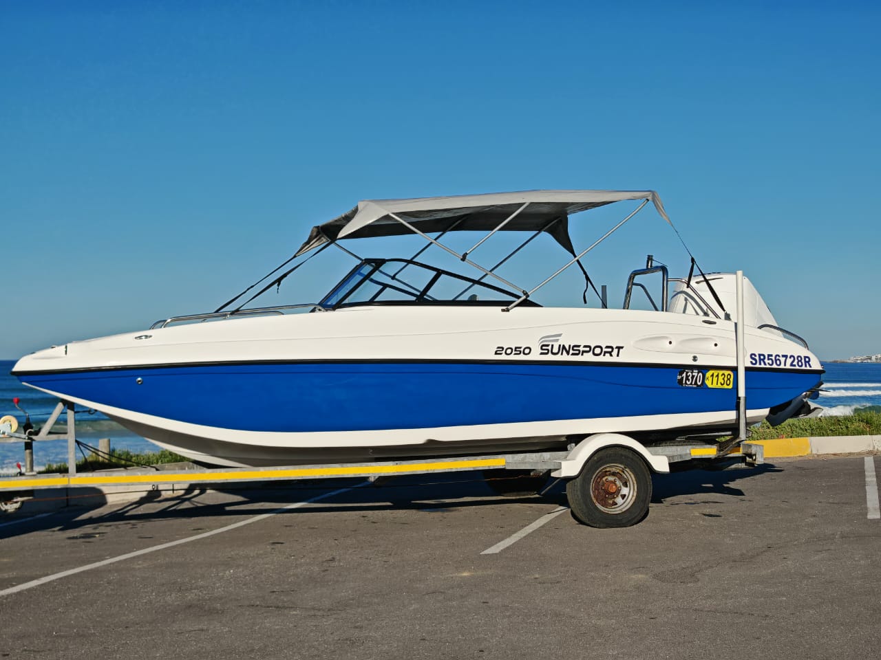 2019 Sunsport 2050 with 200hp Mercury 4-stroke