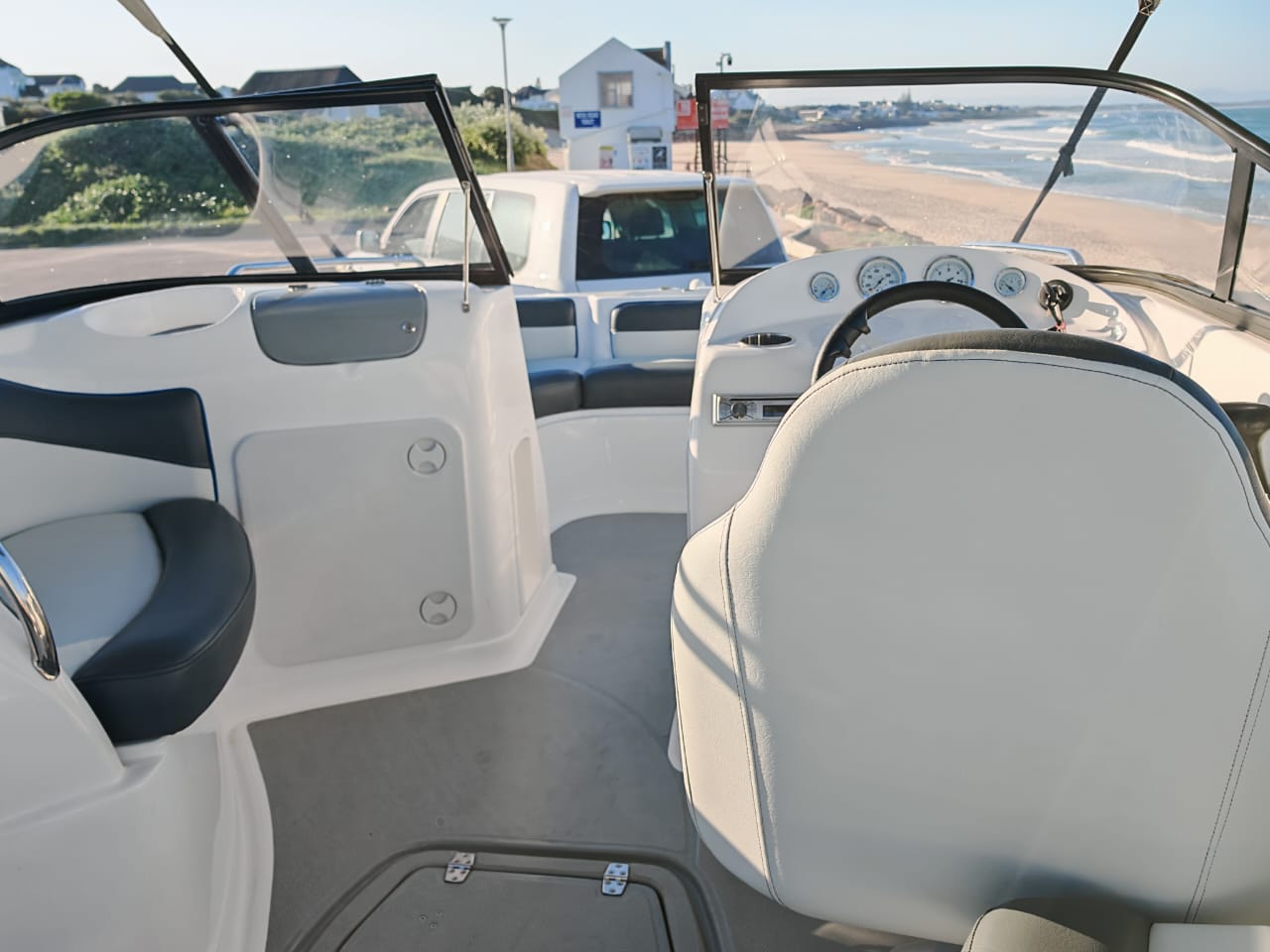 2019 Sunsport 2050 with 200hp Mercury 4-stroke