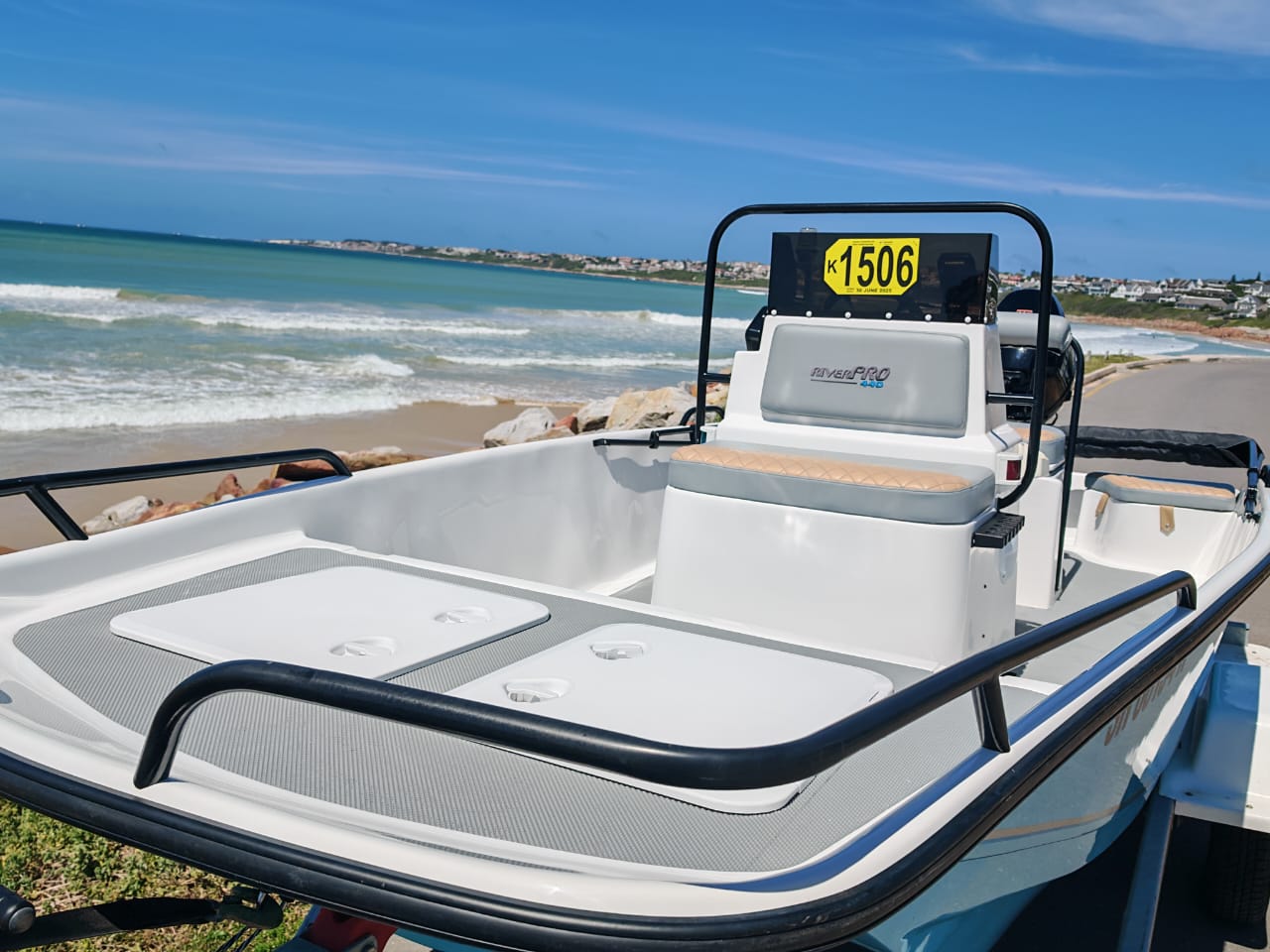 RiverPro 440 with 30hp Suzuki 30hp