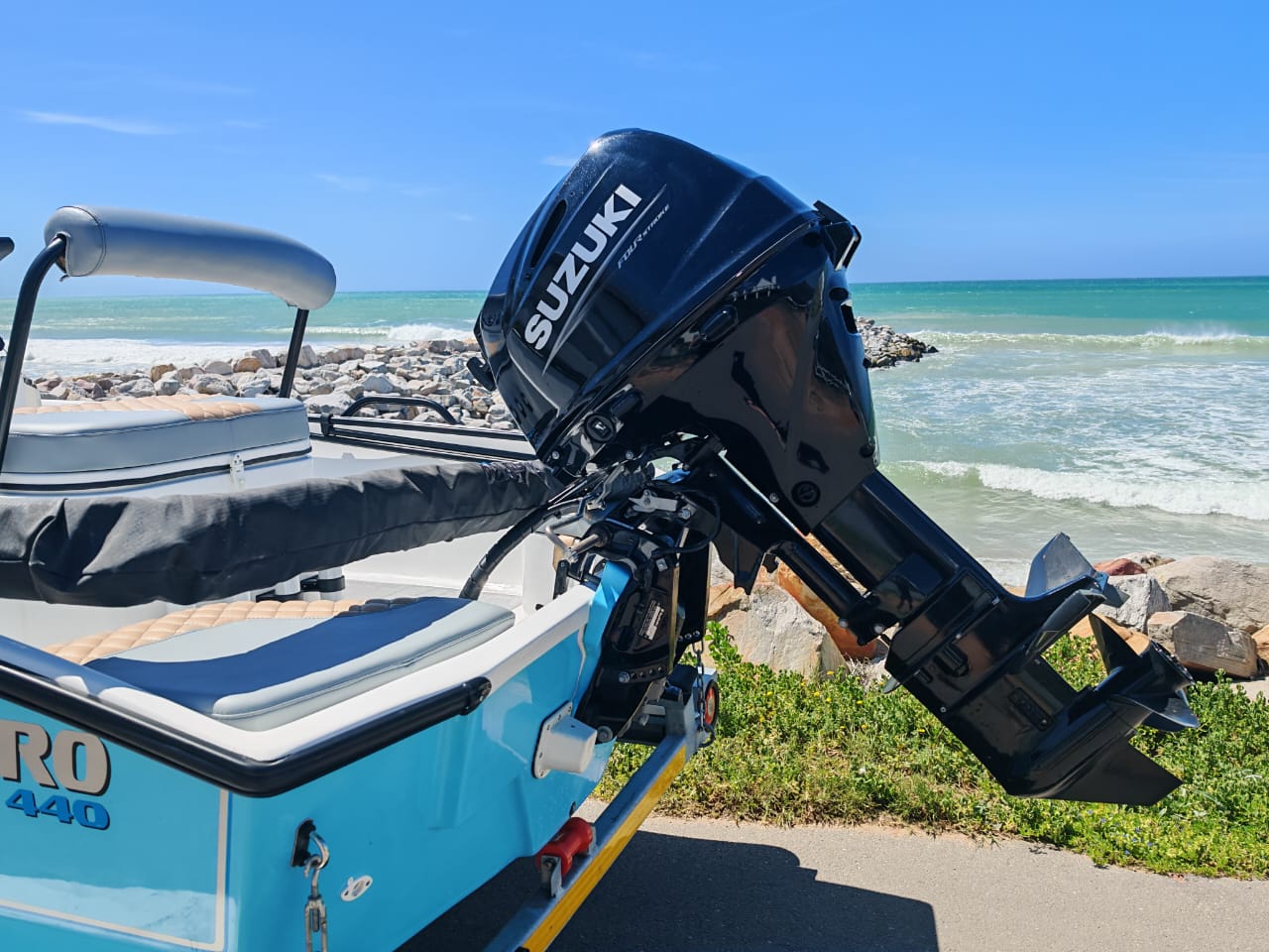 RiverPro 440 with 30hp Suzuki 30hp