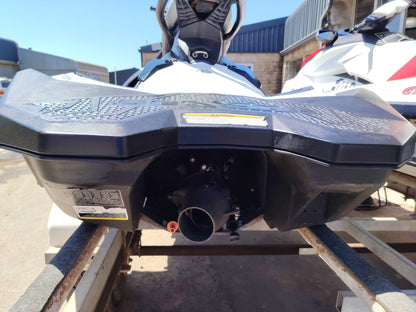 2015 Sea-Doo Spark sporty hull design close-up