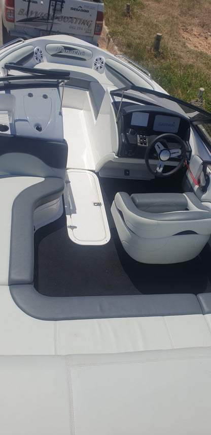 Panache 1950LX with 200hp Yamaha | Garmin & Audio