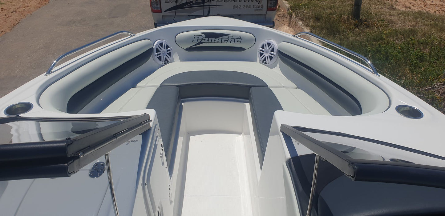 Panache 1950LX with 200hp Yamaha | Garmin & Audio