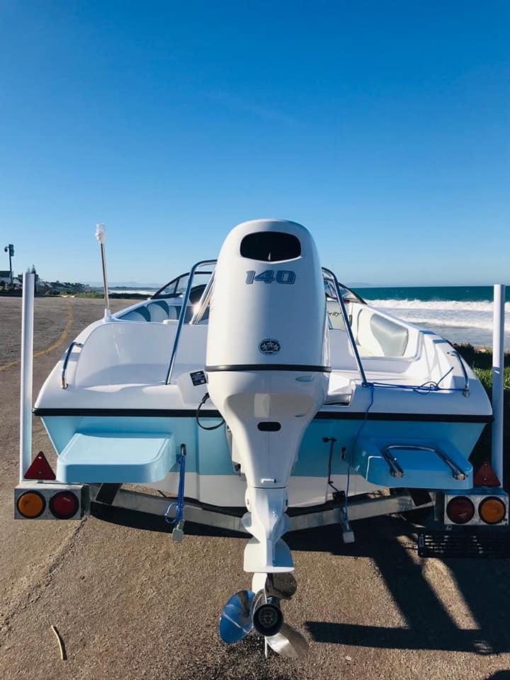 Celebrity 180 with a 140hp Suzuki