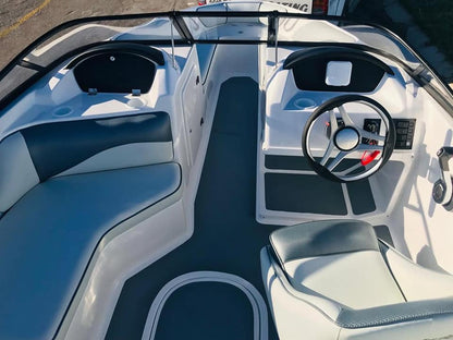 Celebrity 180 with a 140hp Suzuki