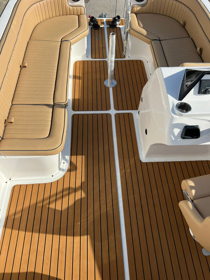 Luxury seating layout on Spitfire 6250 pontoon boat
