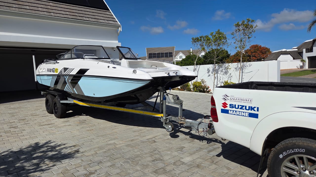 Sunsport 2050 with 225hp Mercury