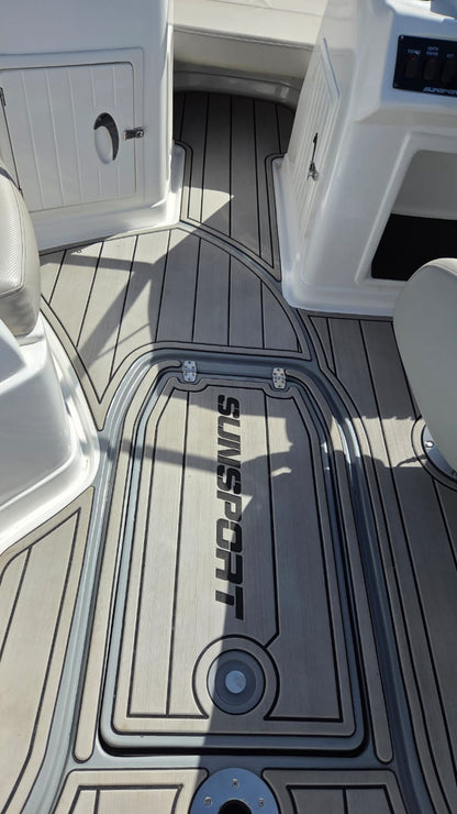 Sunsport 2050 with 225hp Mercury