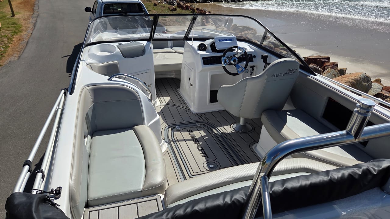 Sunsport 2050 with 225hp Mercury