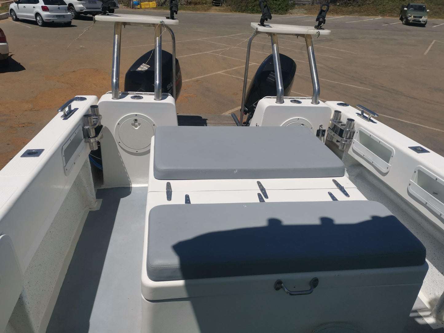 Buttcat 23 – Twin Suzuki 70HP 4-Strokes