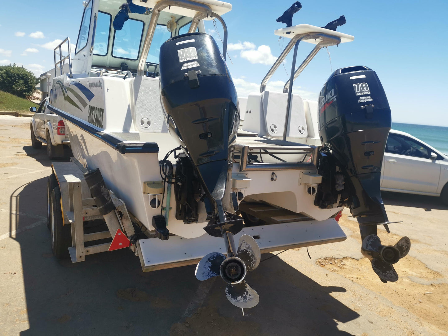 Buttcat 23 – Twin Suzuki 70HP 4-Strokes