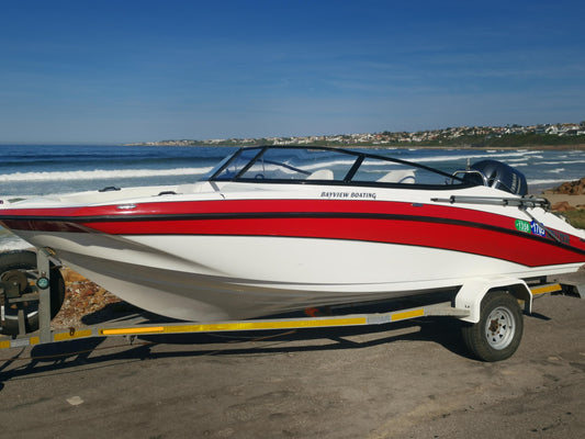 Mistique 580 with 200hp Yamaha 4-stroke