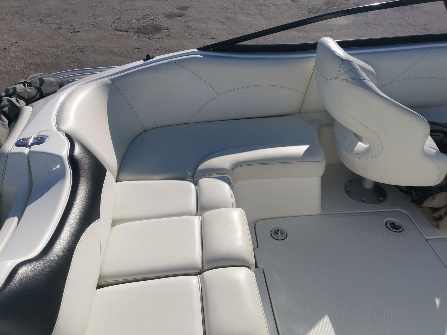 Mistique 580 with 200hp Yamaha 4-stroke