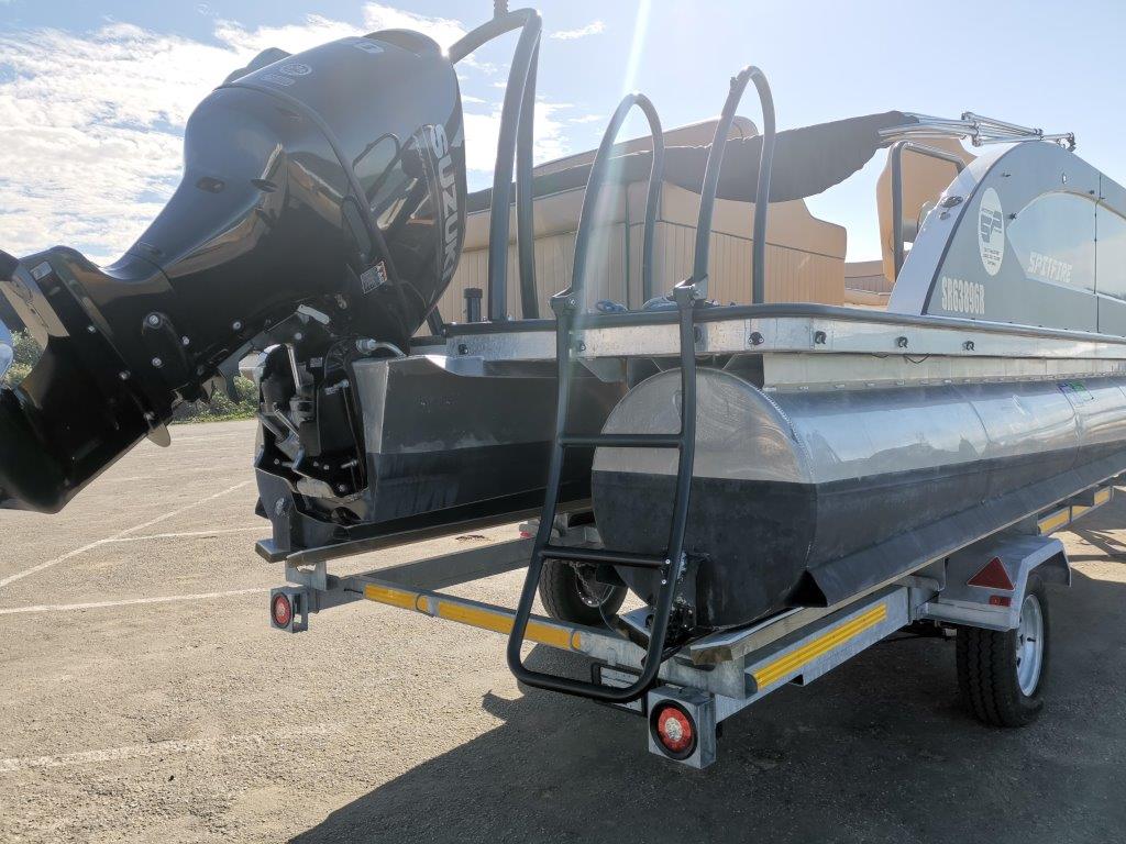 Spitfire 6250 with Nebular Black 140hp Suzuki