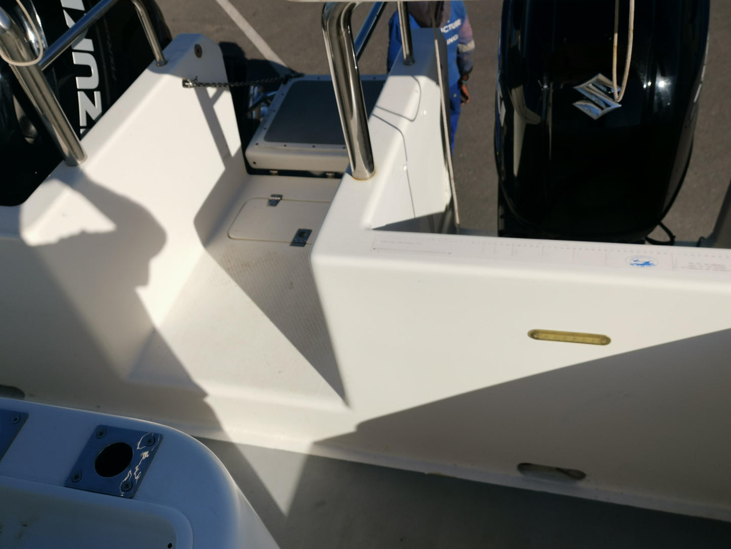 Gecat 28 with 2 x 200Hp Suzuki