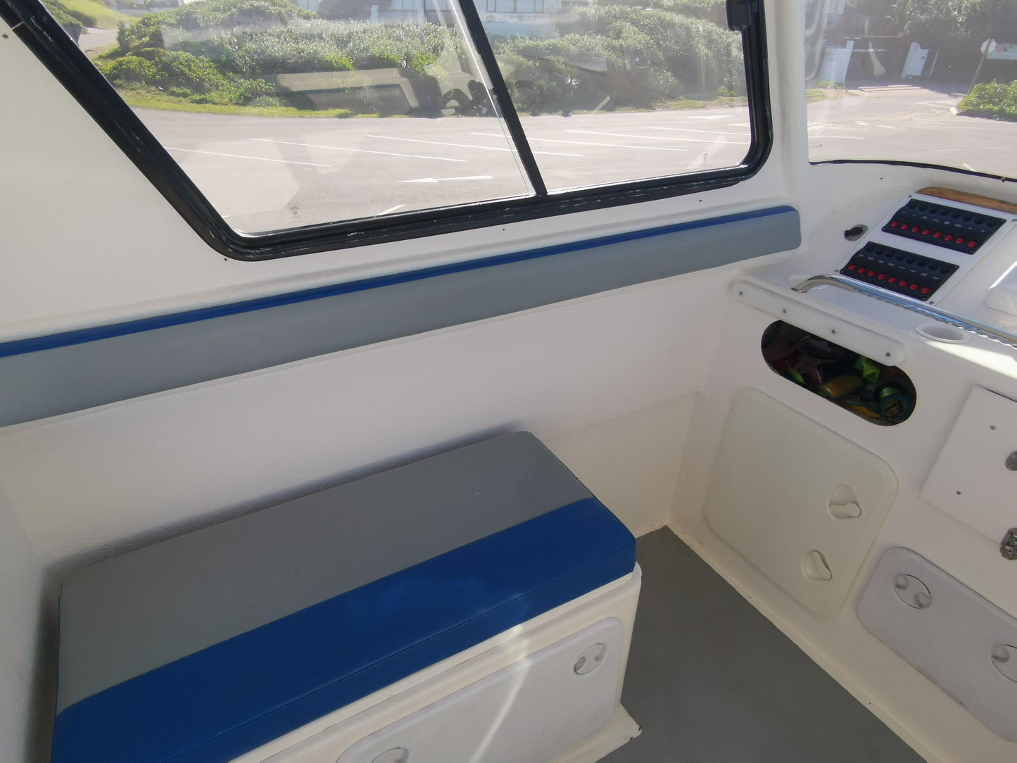 Gecat 28 with 2 x 200Hp Suzuki