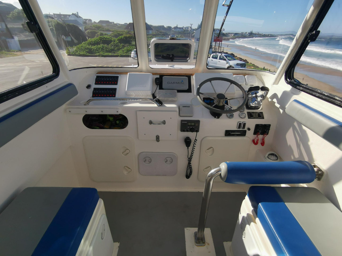 Gecat 28 with 2 x 200Hp Suzuki