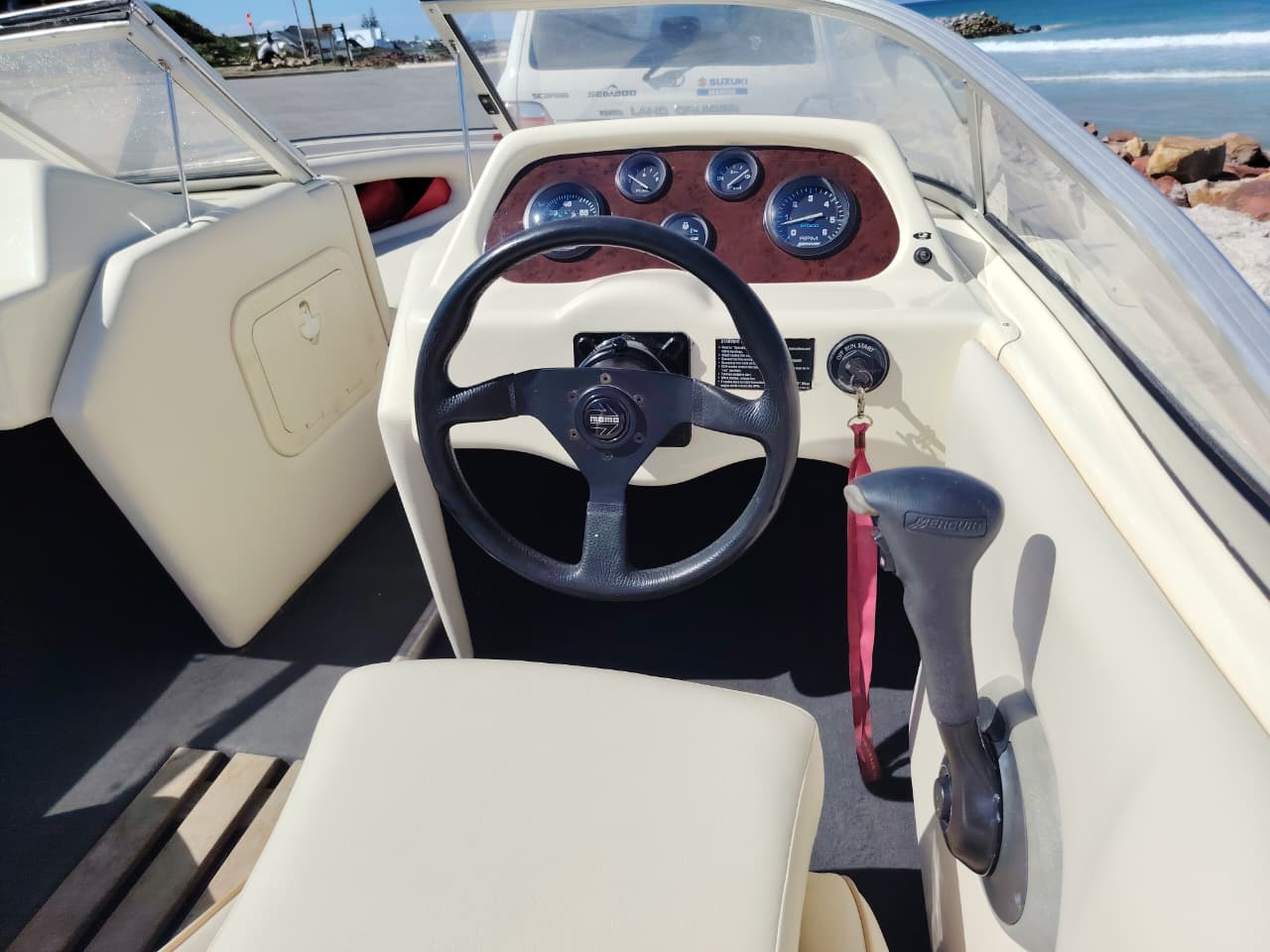 Walk-through windscreen on Classic 170 ski boat