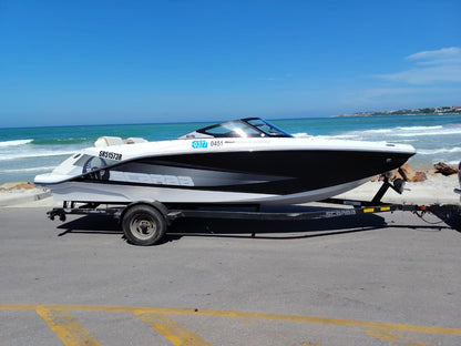 Scarab 215 HO – 500HP Jet Boat
