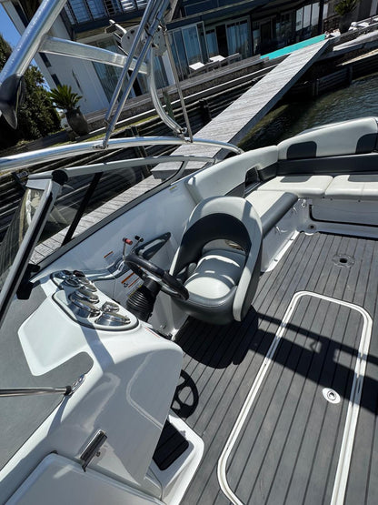 Sea-Doo Challenger 230