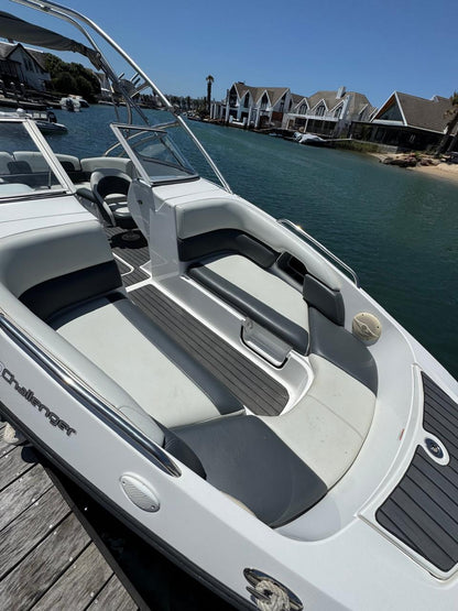 Sea-Doo Challenger 230