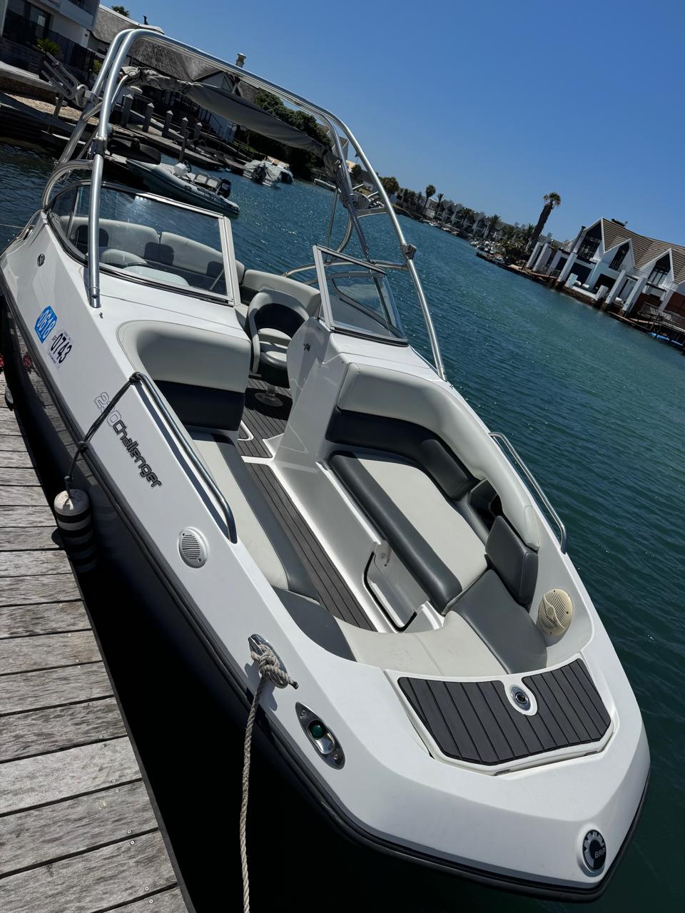 Sea-Doo Challenger 230