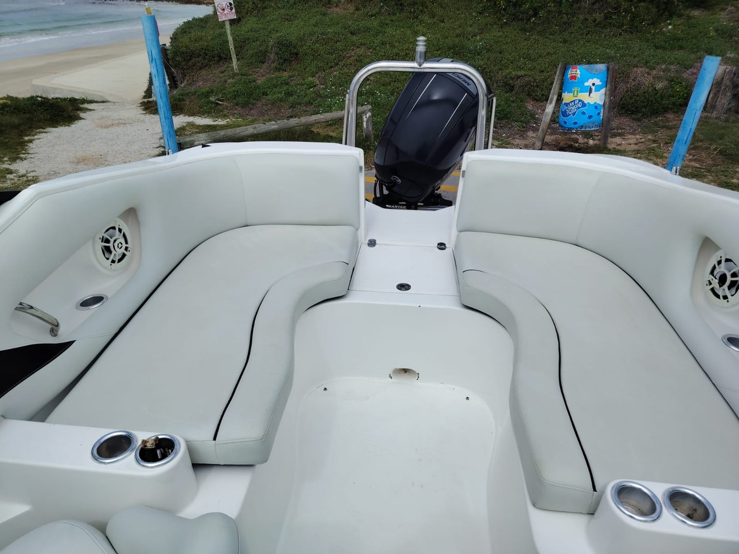 Sensation 22SX leisure boat for family outings