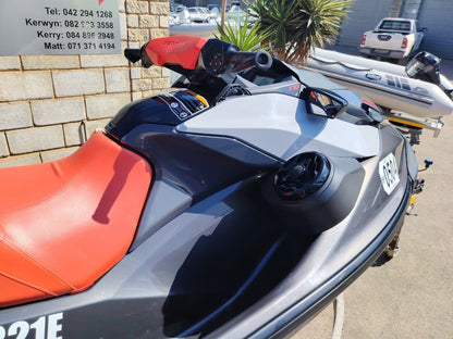 sea-doo-gti-170-audio-system-dashboard.jpg