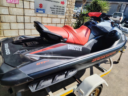 sea-doo-gti-170-engine-compartment-rotax.