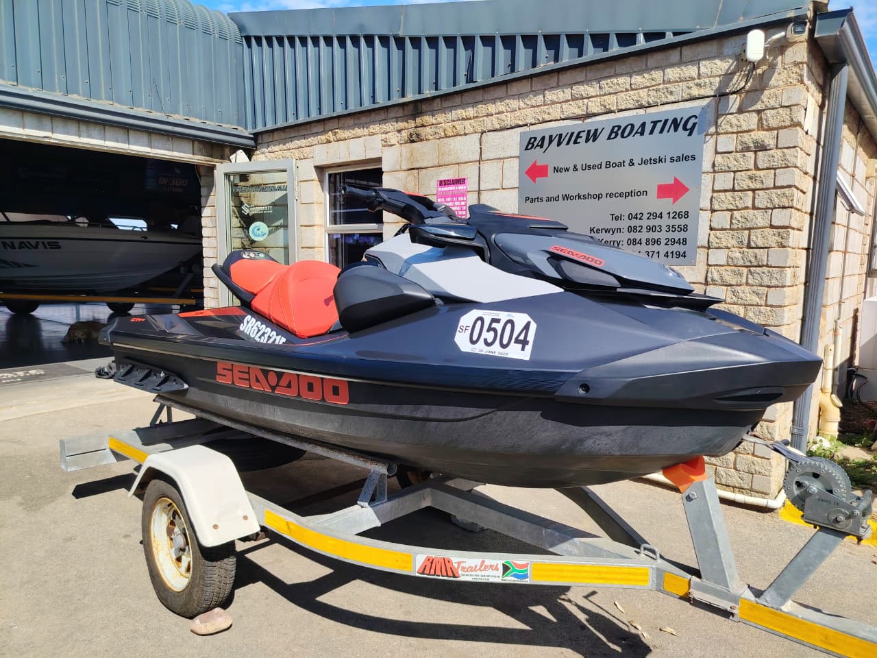 sea-doo-gti-170-audio-system-dashboard2.jpg