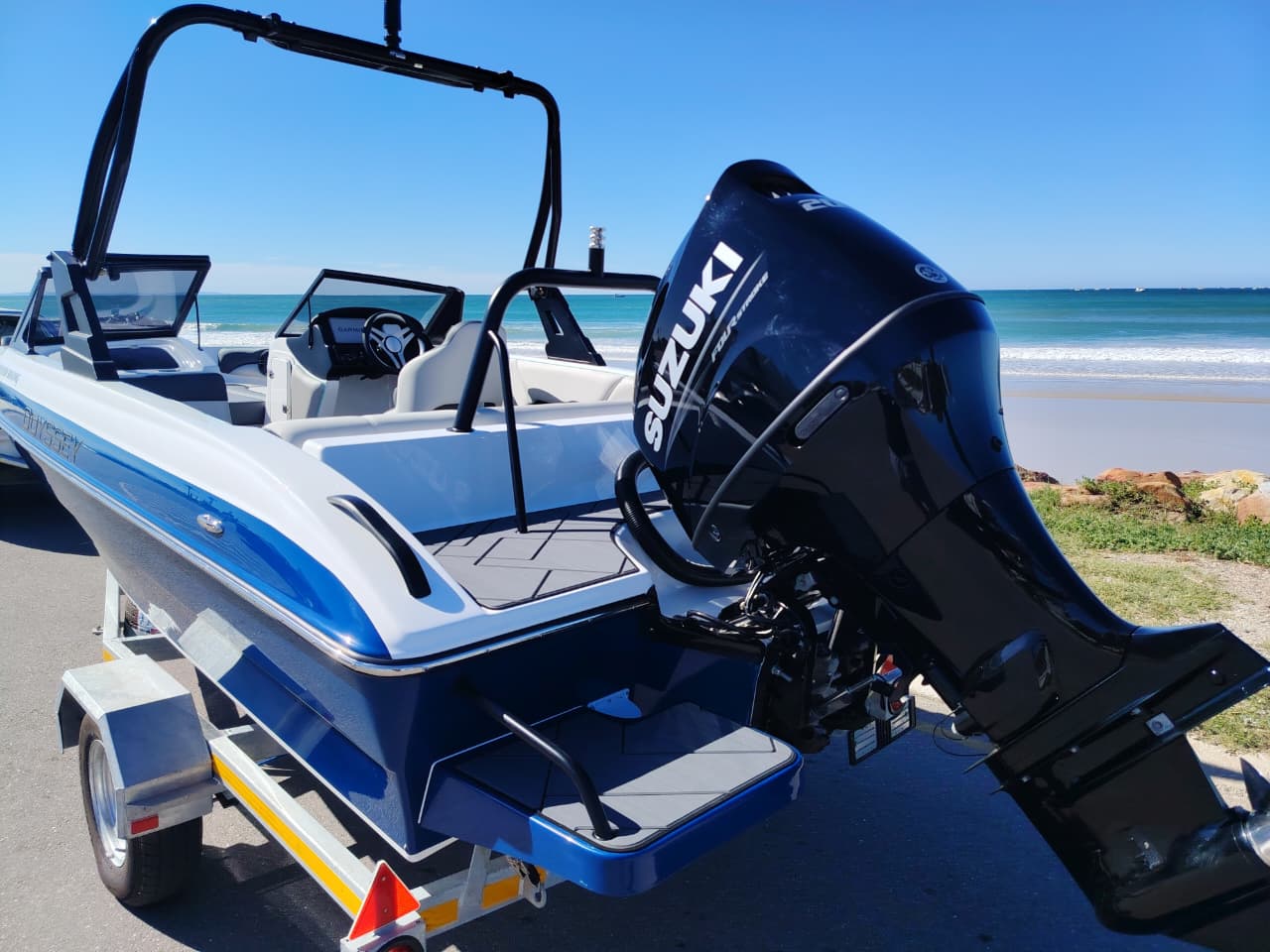 Odyssey 595 boat with Suzuki 200HP outboard 5