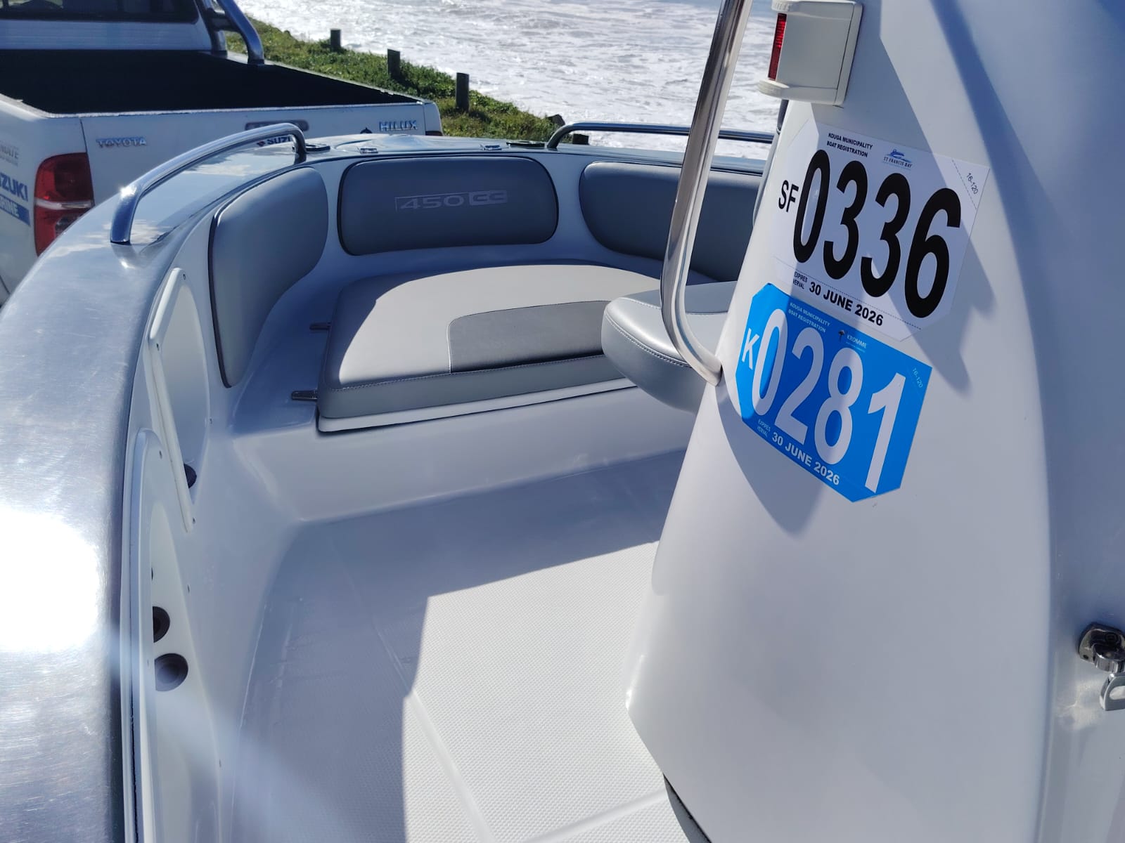Indigo 450CC center console2
