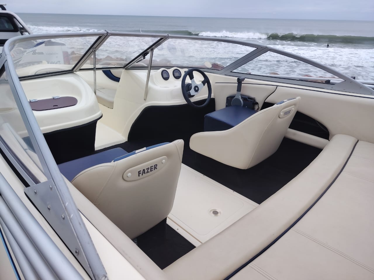Fazer Ski Boat with 115HP Yamaha 2-Stroke – Family & Watersport Boat