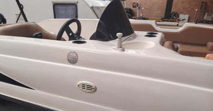 Xpression 2040 with 150HP Mercury Optimax 2 Stroke