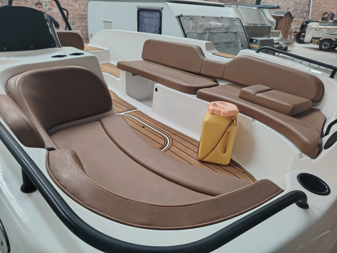 Xpression 2040 with 150HP Mercury Optimax 2 Stroke