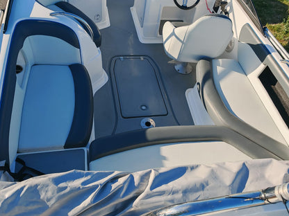 2019 Sunsport 2050 with 200hp Mercury 4-stroke
