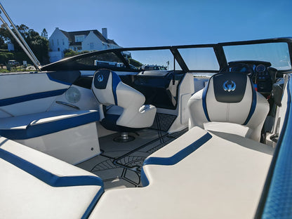 2018 Scarab 215