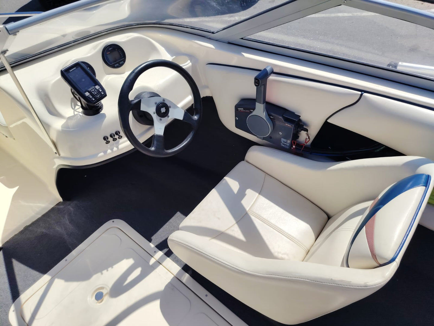 Fazer Ski Boat with 130HP Yamaha 2-Stroke